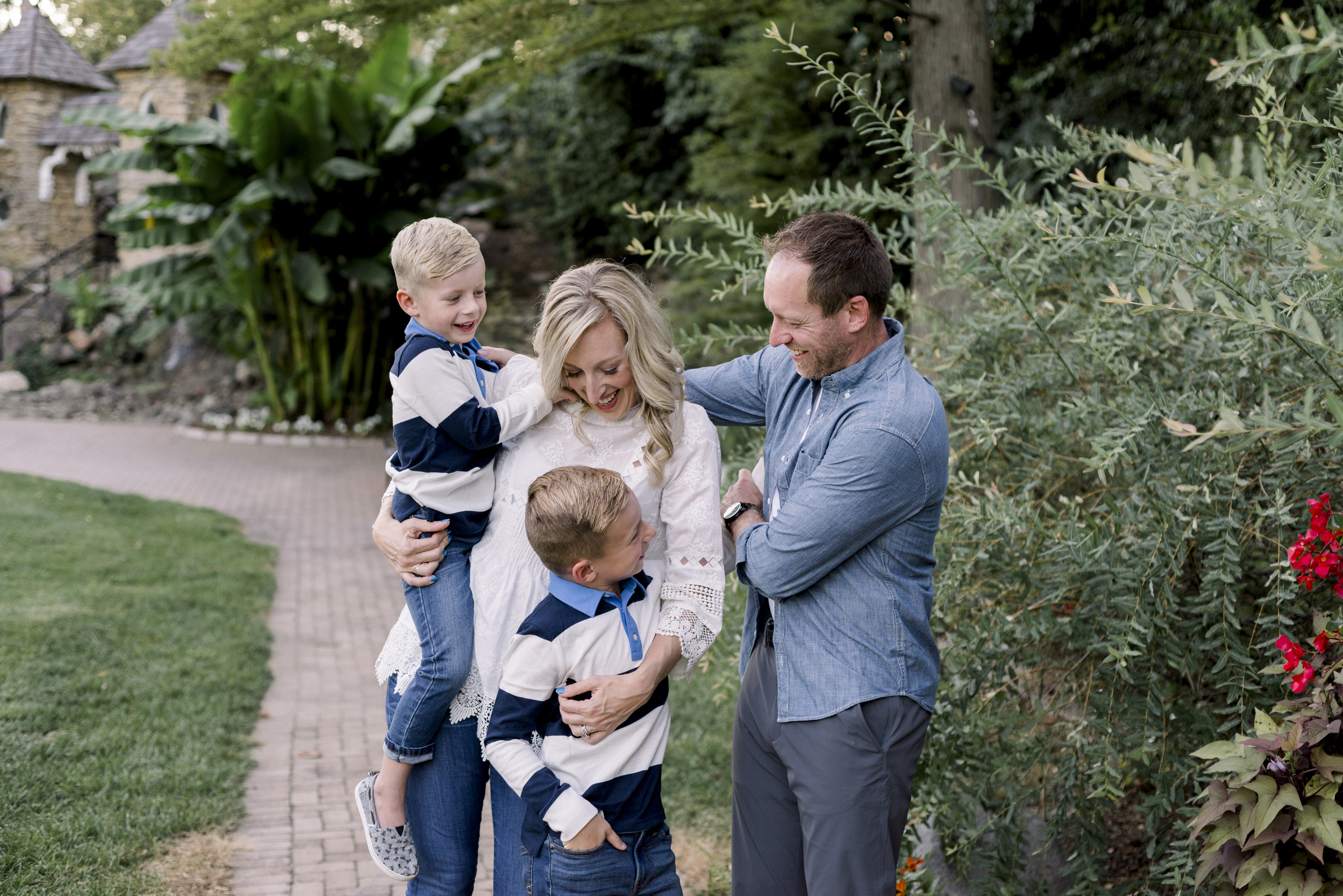 Family Photography – Dayton Grotto Gardens